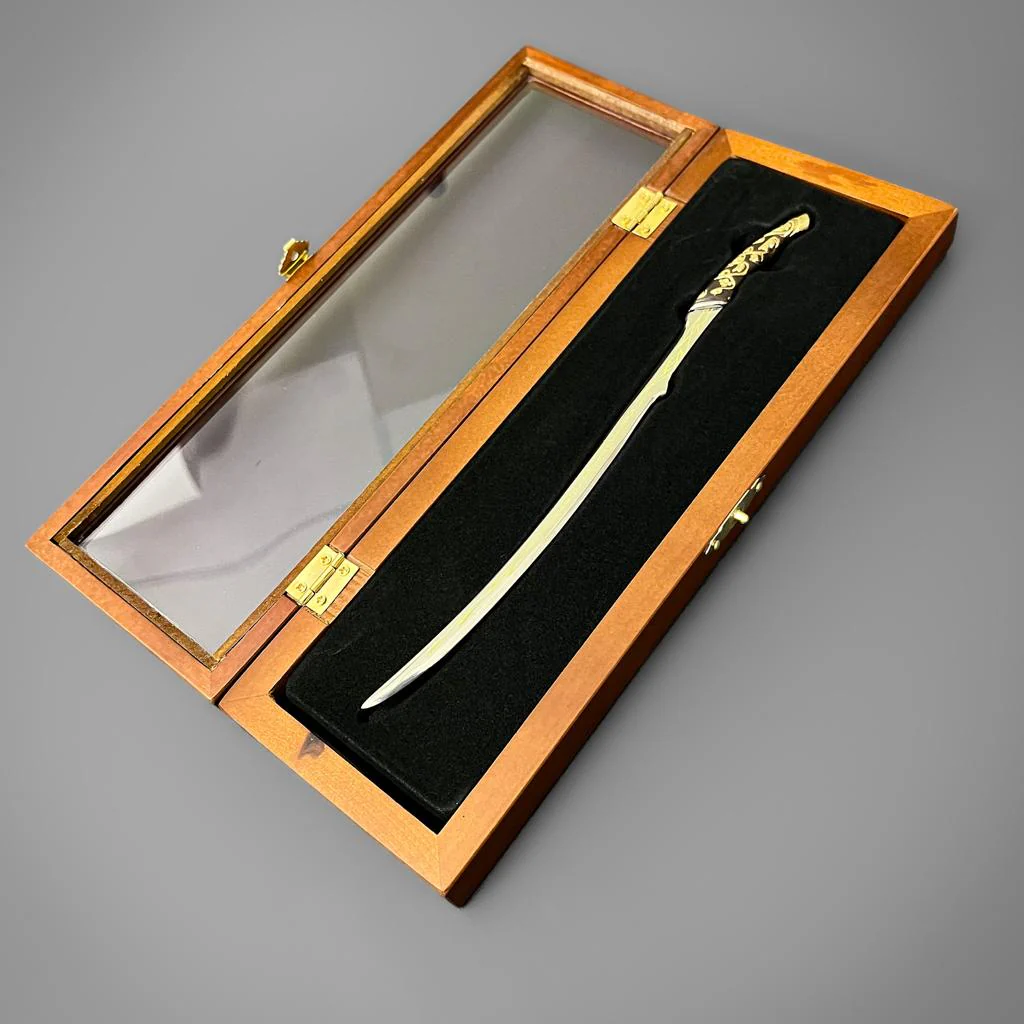 Arwen's Hadhafang Mini Sword - The Lord of the Rings - Image 2