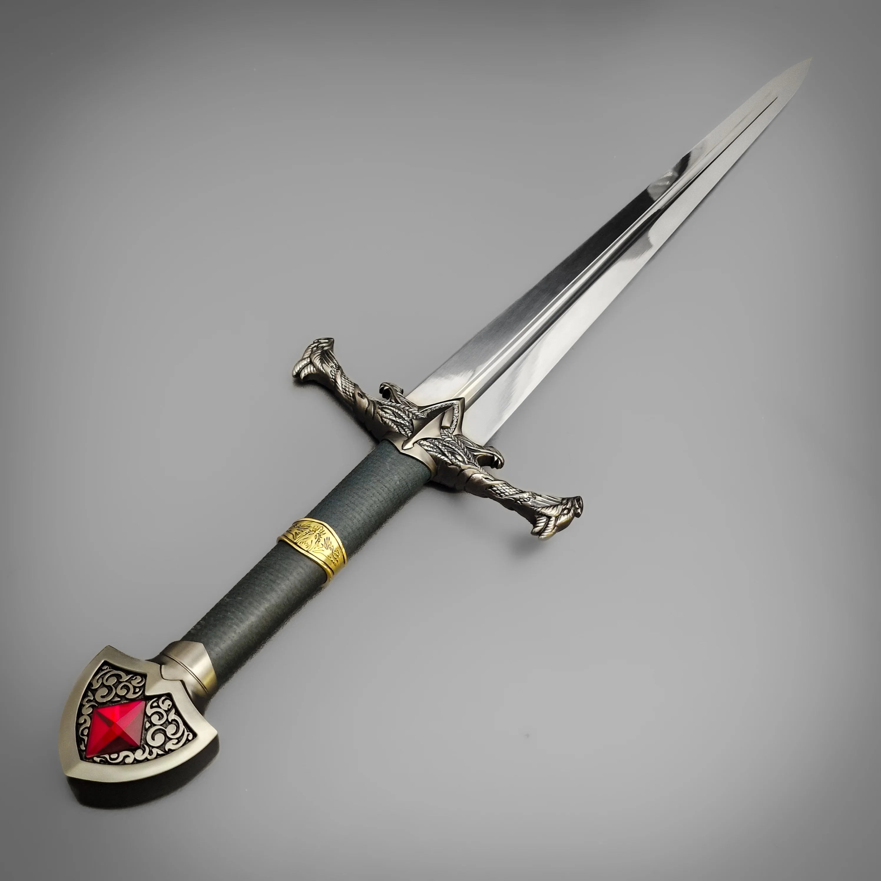 Blackfyre Sword of Aegon the Conqueror - A Song of Ice and Fire - Image 6