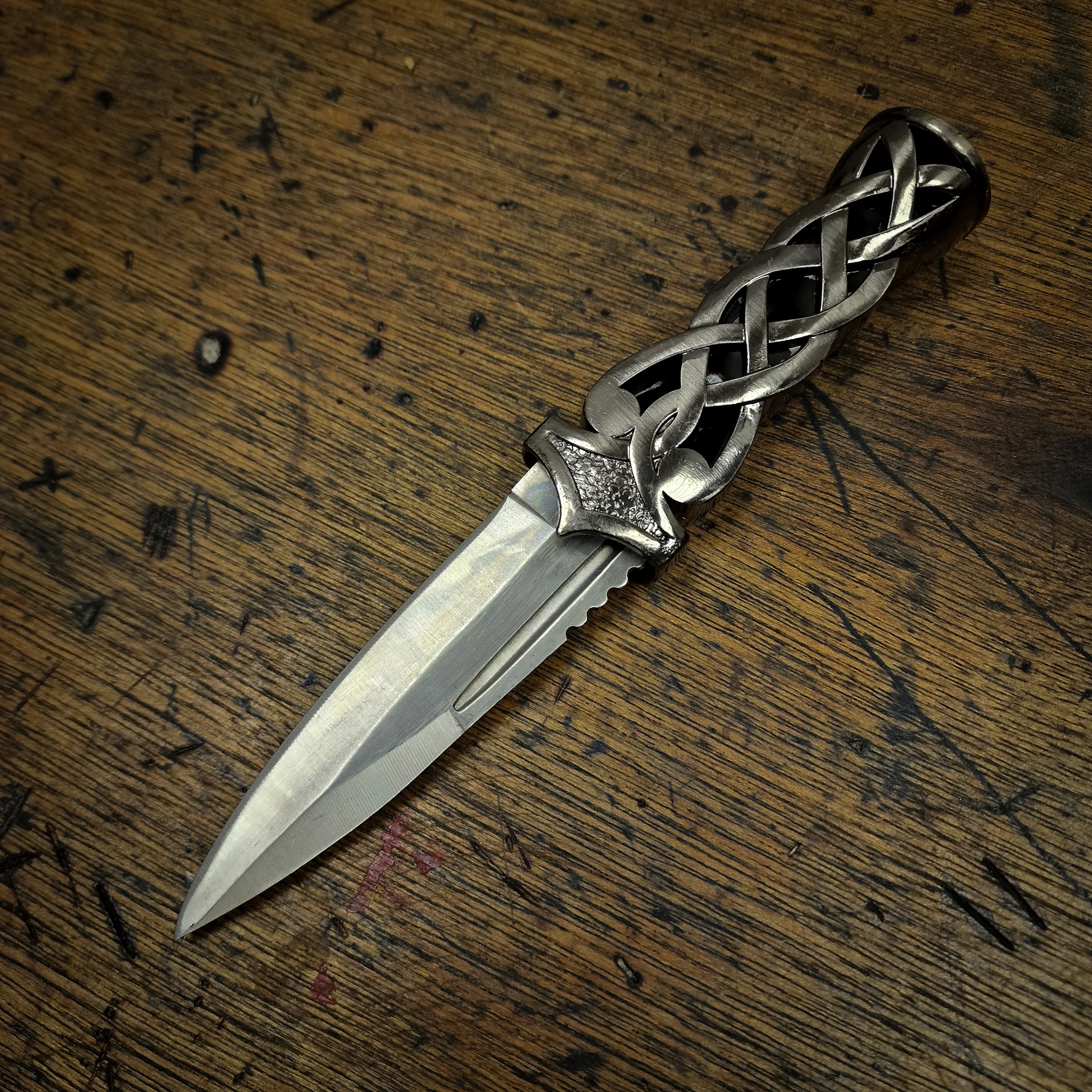 Celtic Knotwork Dagger - Seconds - Image 4