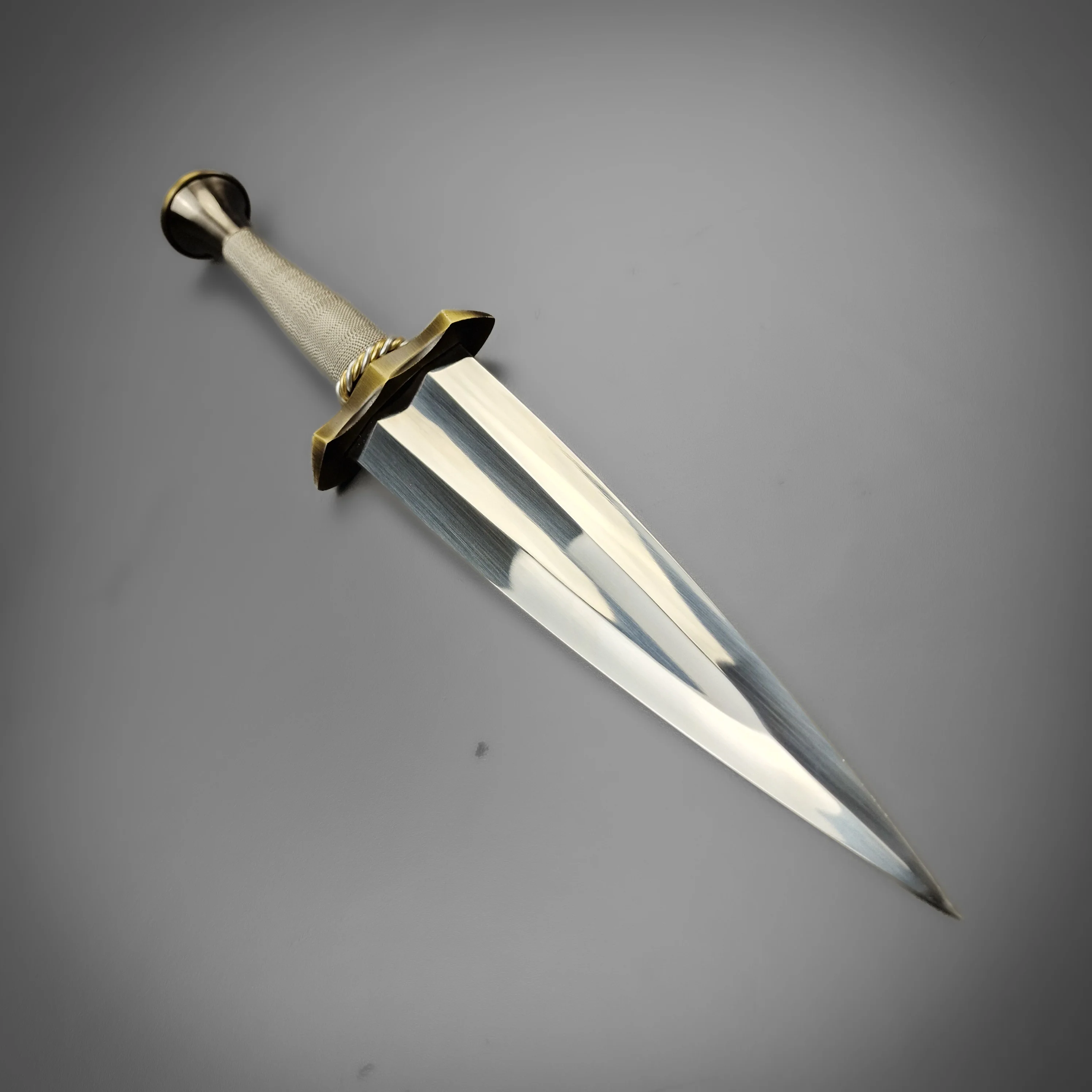 Dagger of Boromir - The Lord of the Rings - Image 5