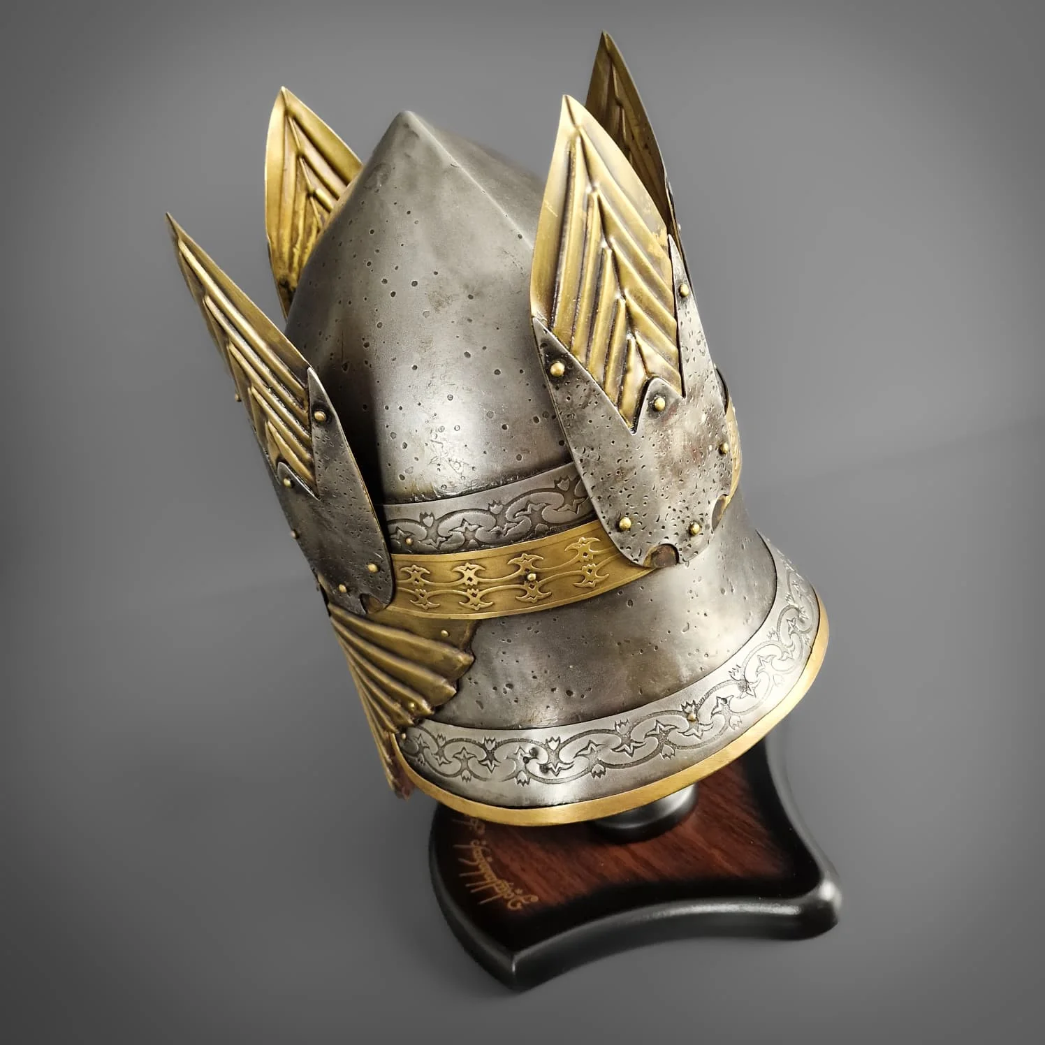 Helm of Isildur - The Lord of the Rings - Image 4