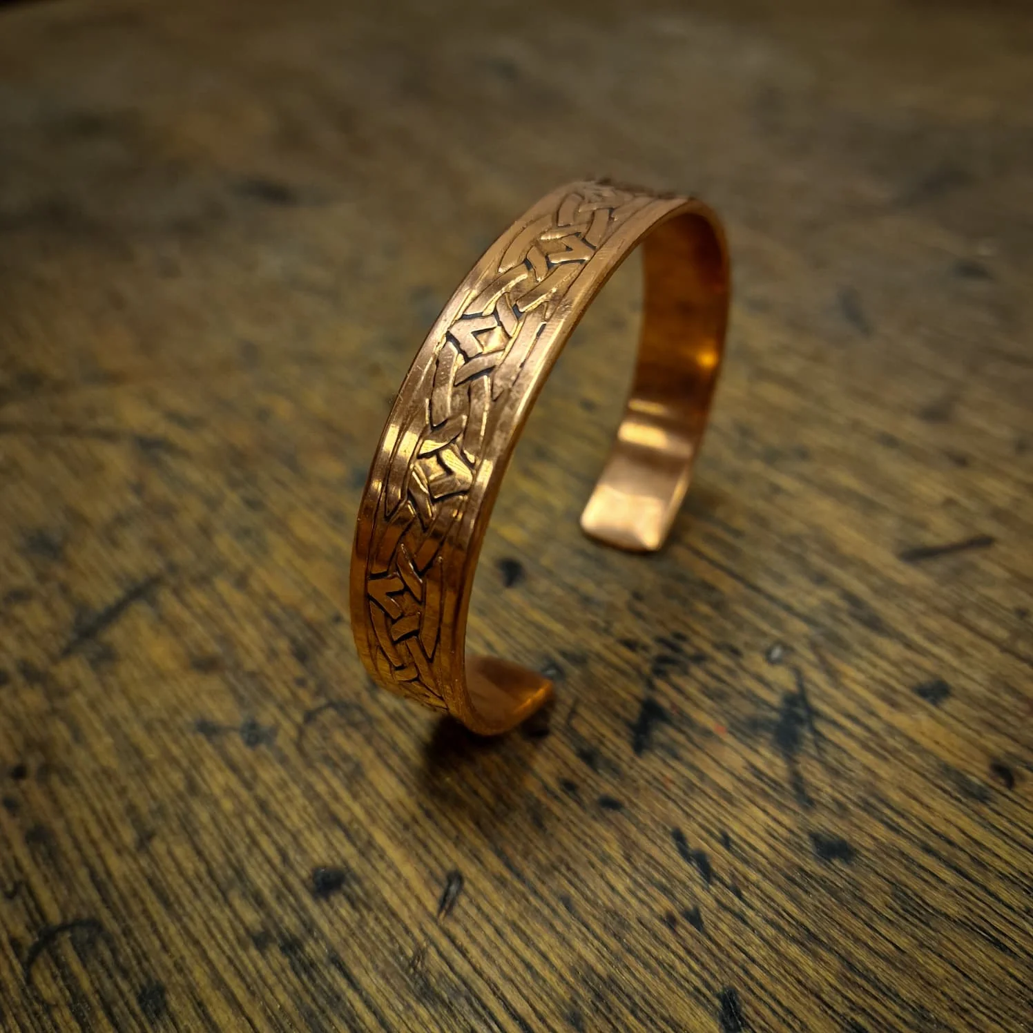Knotwork Copper Cuff - Line End