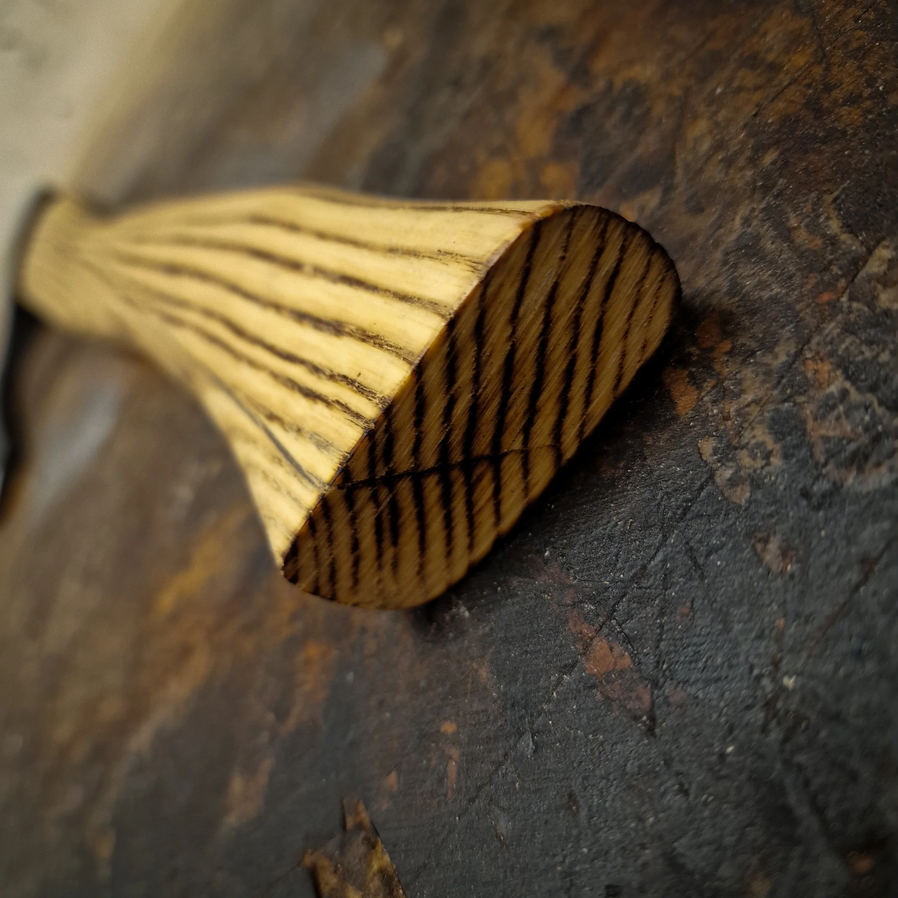 Woodsman Axe - Seconds - Image 3